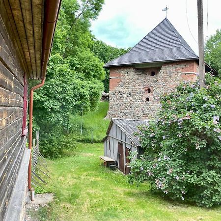 In Heart Of Trakai You'Ll Find Authentic Karaim House Exterior foto